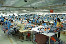 A Brief Guide To The Best 10 Clothing Factories in Vietnam - Aungcrown.com - vietnam clothing manufacturer