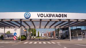 The Largest Car Companies in the World (New) - CarLogos.org - largest automobile manufacturer in the world