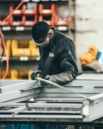 Contract Manufacturing: A Helpful Guide (2023) - Contract Lawyers - contract manufacturer