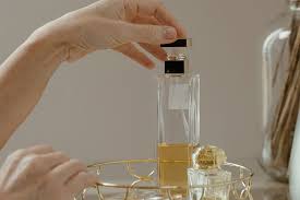 Glass Bottles - Glass Bottle Manufacturer - Daxin - glass bottle manufacturer