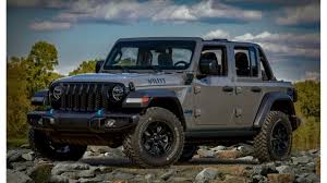 Who Makes Jeep? - Kelley Blue Book - jeep manufacturer