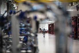 What Are Original Equipment Manufacturers (OEM)? - makerverse.com - oem part - manufacturer