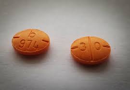 Adderall: Side effects, dosage, with alcohol, and more - Medical News Today - adderall manufacturer