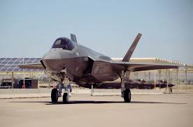 Who Makes The F-35? - Planenerd - f35 manufacturer