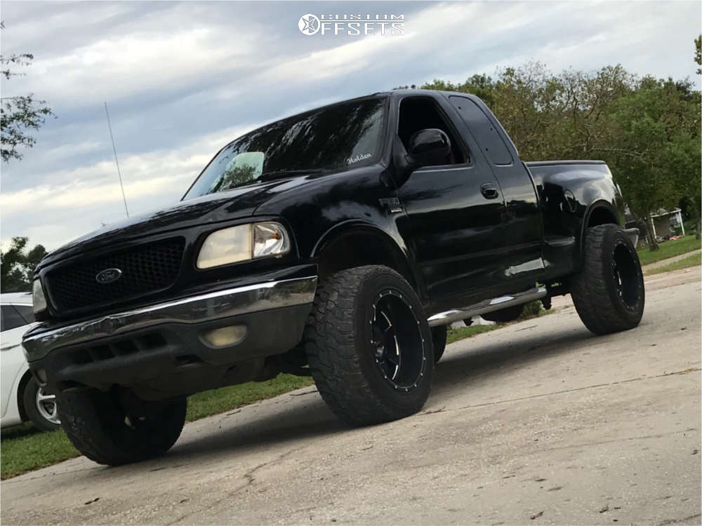 A relevant stock photo of 2000 f150 custom in a typical setting.
