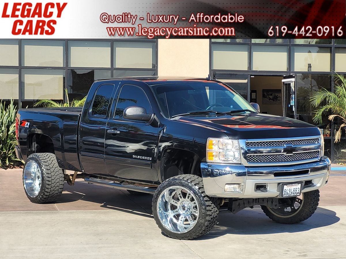 A relevant stock photo of 2013 chevy silverado 1500 custom in a typical setting.