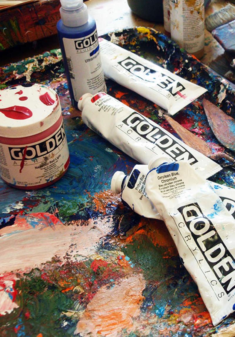 A relevant stock photo of acrylic paint manufacturer in a typical setting.