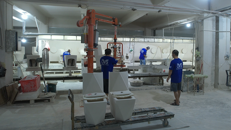 A relevant stock photo of bathroom manufacturer in a typical setting.