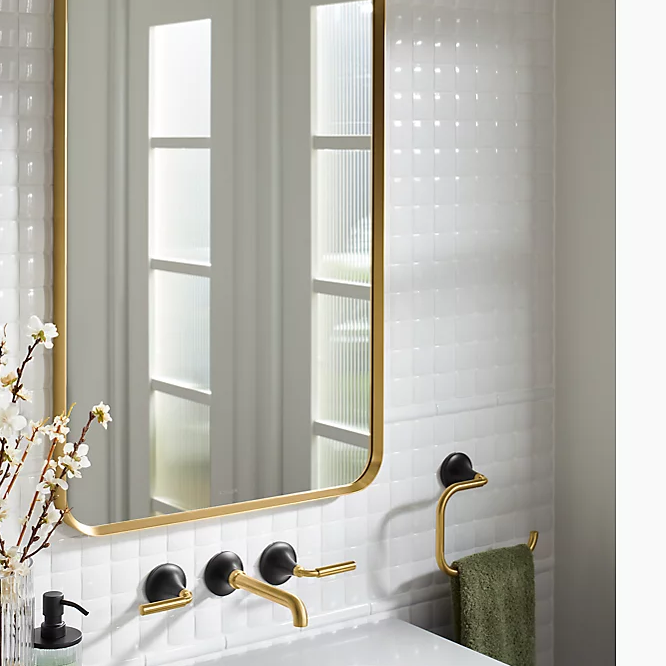 A relevant stock photo of bathroom mirror manufacturer in a typical setting.