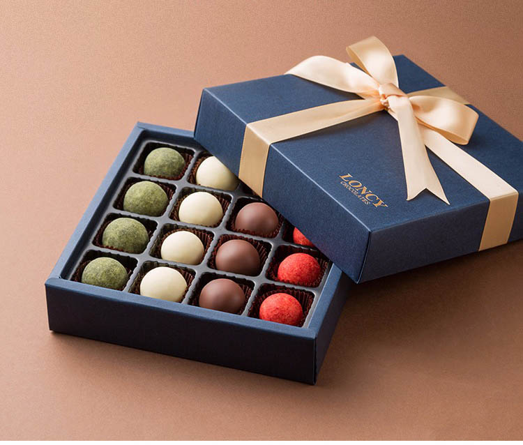 A relevant stock photo of chocolate box manufacturer in a typical setting.
