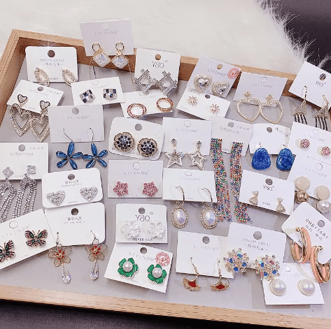 A relevant stock photo of earrings wholesale supplier in a typical setting.