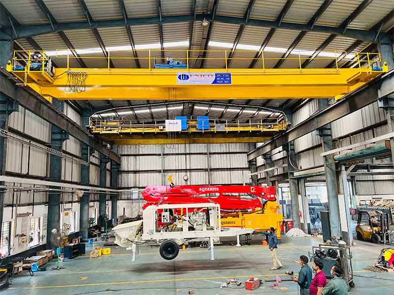 A relevant stock photo of EOT Crane Manufacturers in Pune in a typical setting.