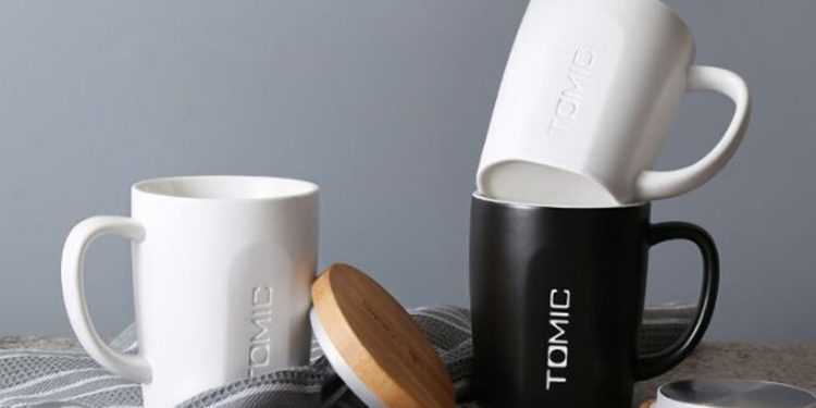 A relevant stock photo of mug manufacturer in a typical setting.
