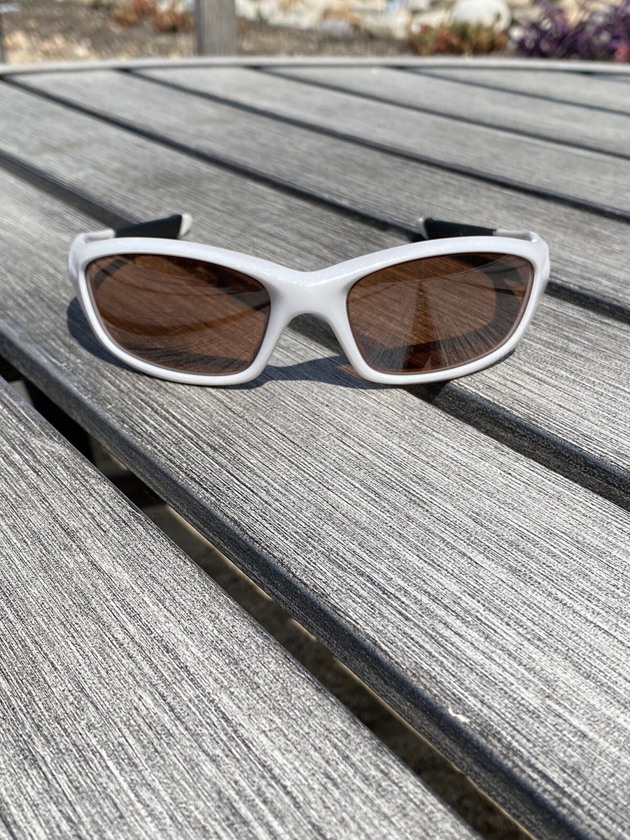 A relevant stock photo of oakley straight jacket custom in a typical setting.