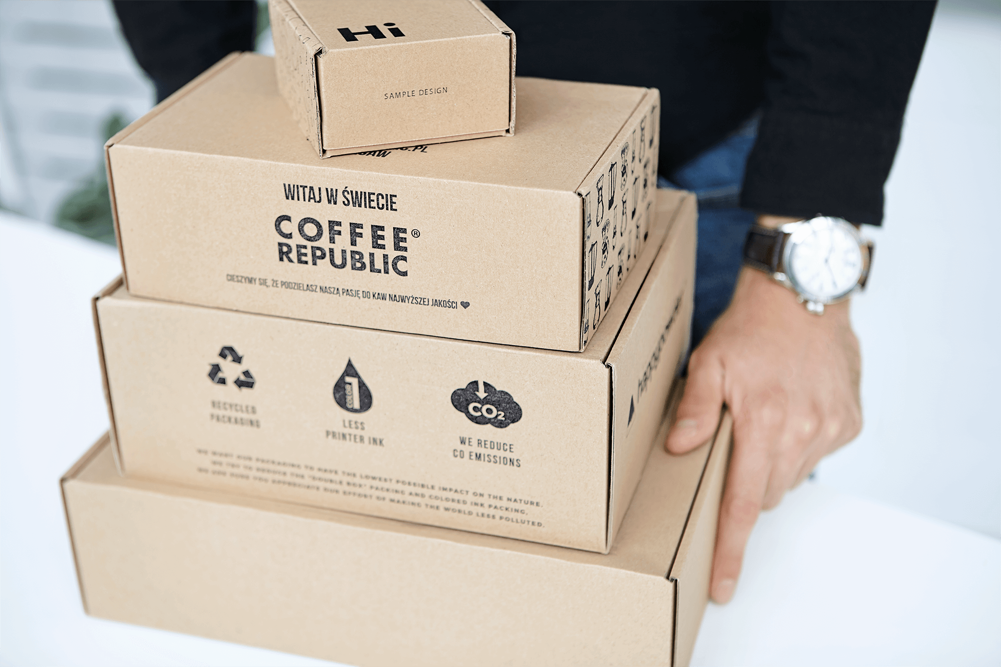 A relevant stock photo of package supplier in a typical setting.