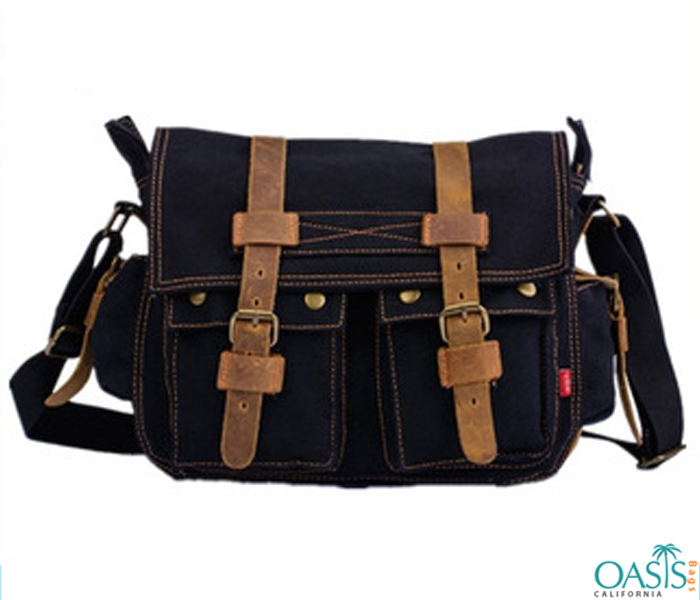A relevant stock photo of shoulder bag manufacturer in a typical setting.