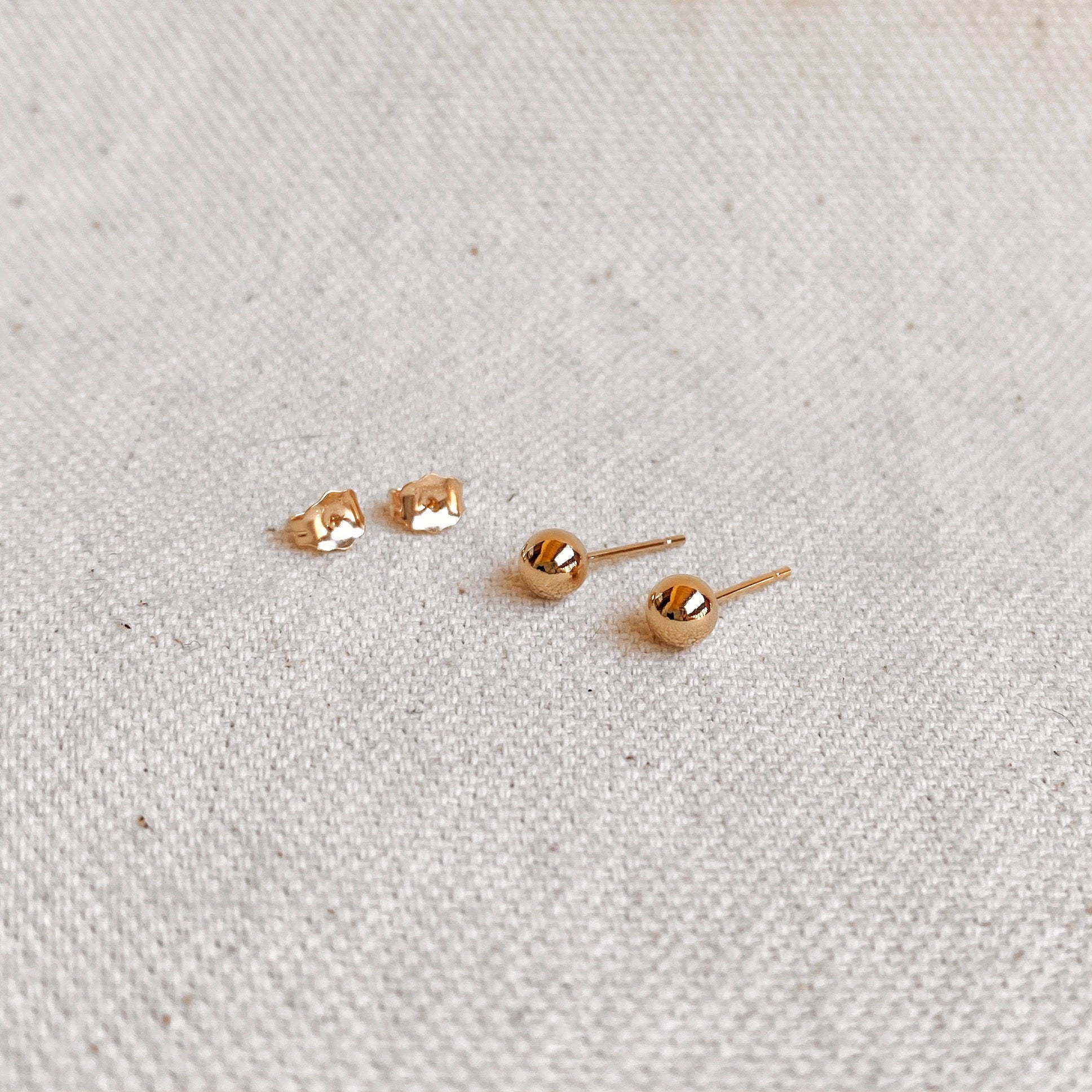 A relevant stock photo of stud earring manufacturer in a typical setting.