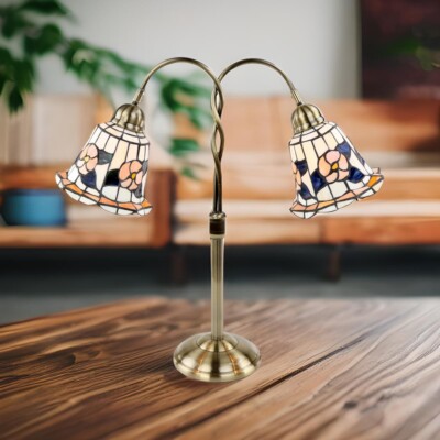 A relevant stock photo of table lamp supplier in a typical setting.