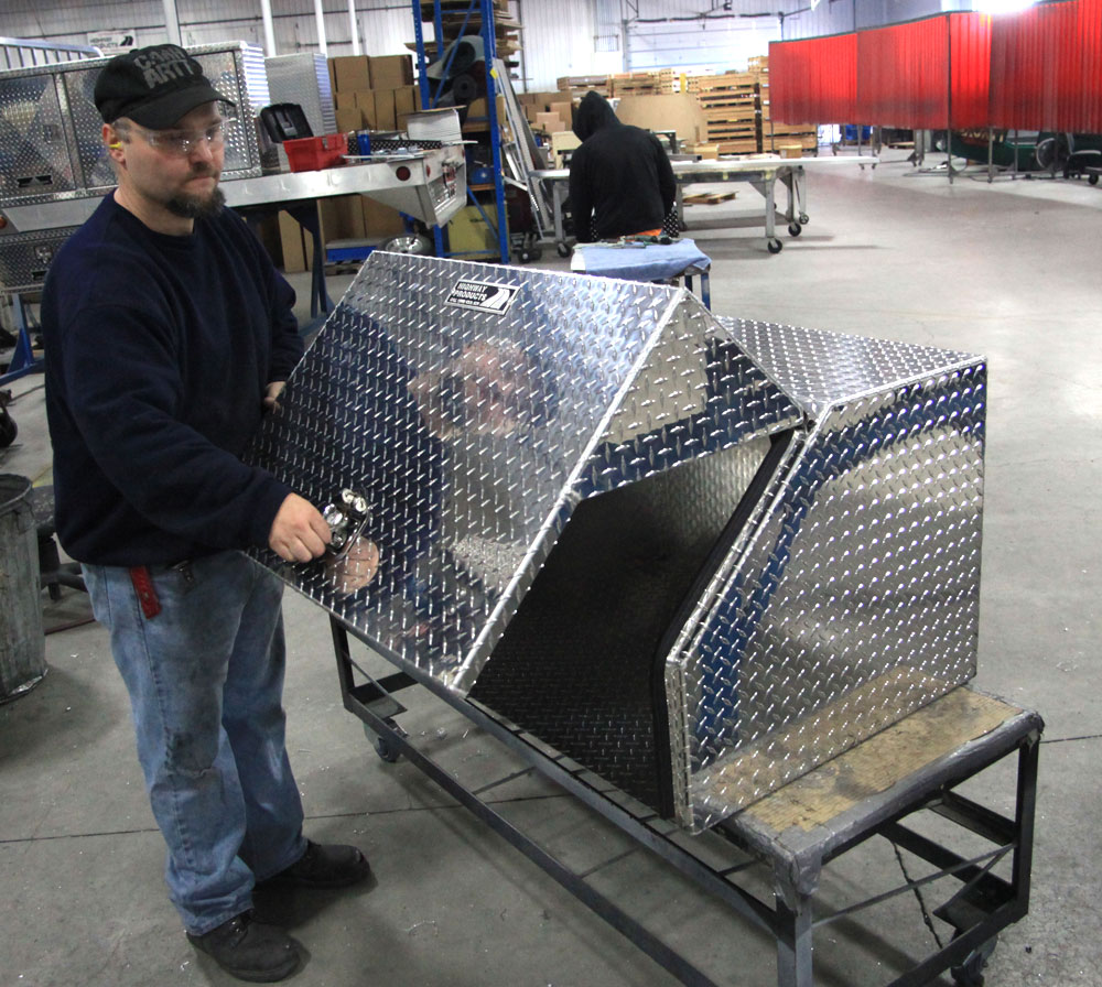 A relevant stock photo of tool box manufacturer in a typical setting.